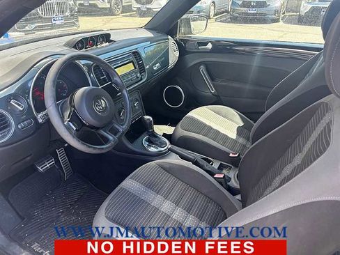 Used 2012 Volkswagen Beetle 2.0T FWD image 2