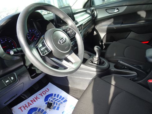 Used 2021 Kia Forte FE image 10