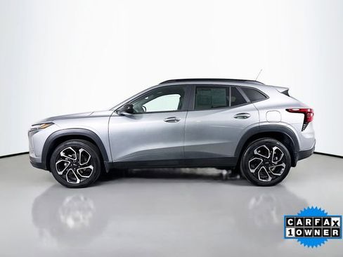 Used 2025 Chevrolet Trax RS w/ Driver Confidence Package image 4