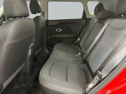 Used 2017 Kia Soul + FWD image 15