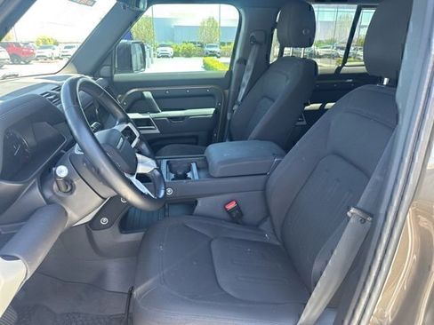 Used 2022 Land Rover Defender 110 AWD/4WD image 9