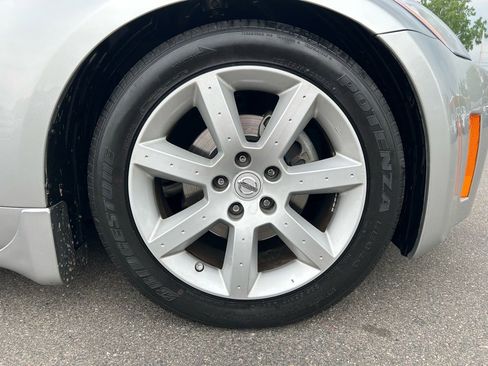 Used 2005 Nissan 350Z Touring image 25