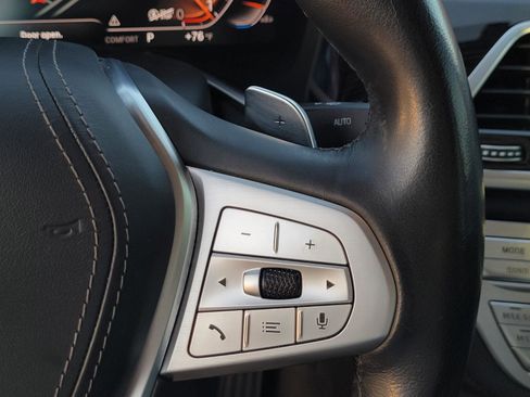 Used 2020 BMW 740i w/ Cold Weather Package image 15