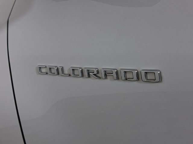 Used 2025 Chevrolet Colorado Trail Boss AWD/4WD image 33