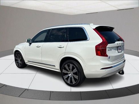 Used 2022 Volvo XC90 T8 Inscription w/ Advanced Package image 6