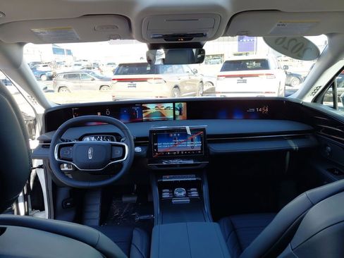 New 2026 Lincoln Nautilus Reserve image 24