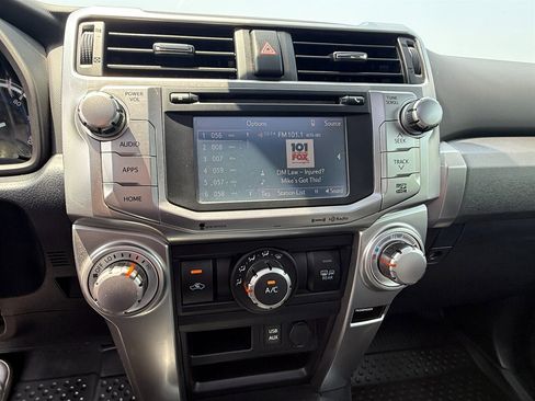 Used 2017 Toyota 4Runner SR5 Premium AWD/4WD image 19