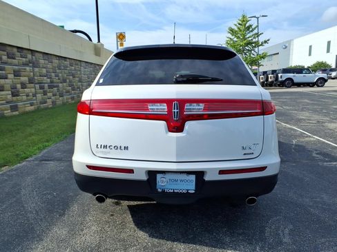 Used 2015 Lincoln MKT AWD w/ Equipment Group 201A image 9