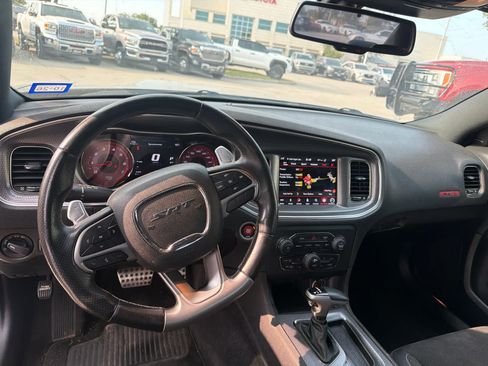 Used 2018 Dodge Charger SRT Hellcat w/ Harman/Kardon Audio Group RWD image 7