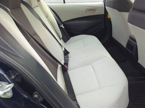 Used 2022 Toyota Corolla LE FWD image 23