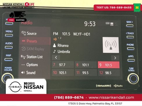 Used 2022 Toyota Venza LE image 22