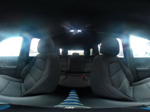 Used 2025 Chevrolet Equinox LT image 41