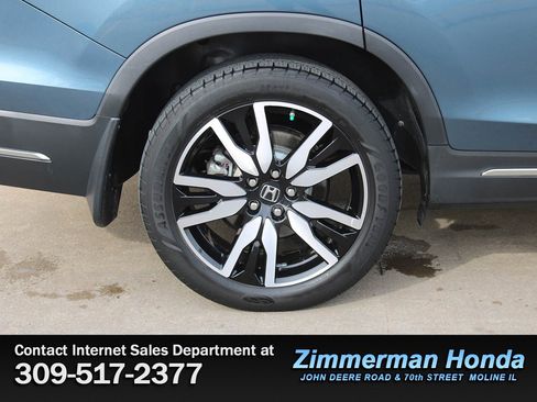 Certified 2020 Honda Pilot Touring image 24