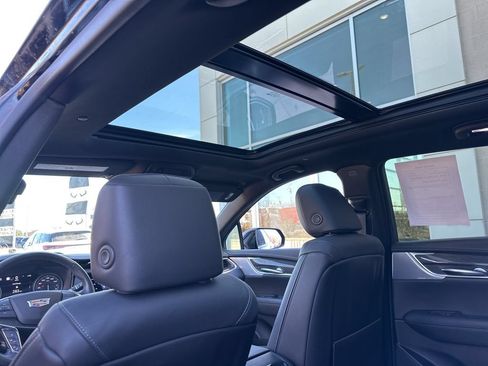 Used 2023 Cadillac XT5 Sportv w/ Technology Package AWD/4WD image 42