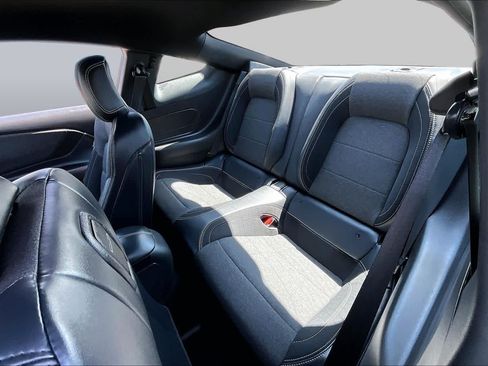 Used 2025 Ford Mustang GT RWD image 19