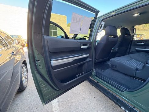 Used 2021 Toyota Tundra SR5 w/ Trail Edition image 29