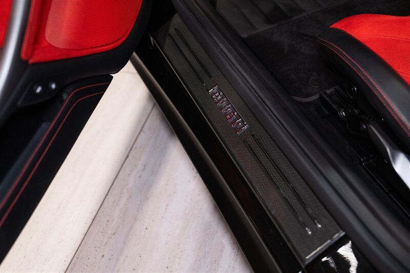 Used 2017 Ferrari F12 Berlinetta RWD image 8