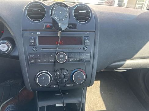 Used 2011 Nissan Altima 2.5 S w/ Convenience Pkg image 3