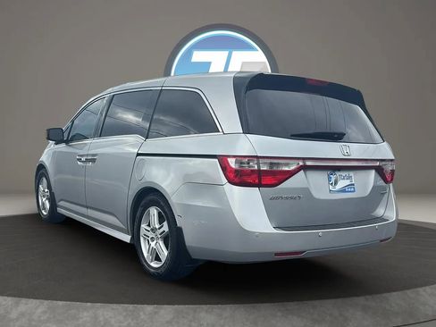 Used 2013 Honda Odyssey Touring Elite image 4