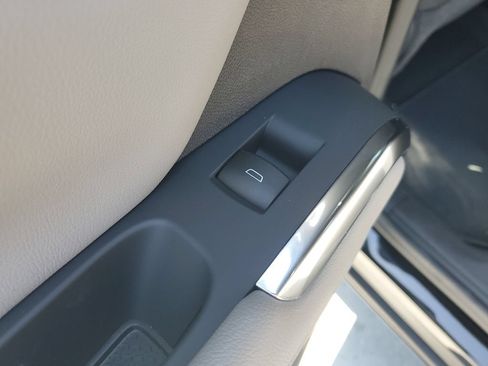 New 2026 Chevrolet Traverse LT w/ Midnight/Sport Edition FWD image 18