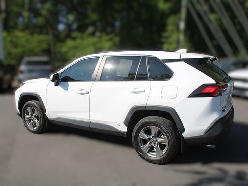 Used 2024 Toyota RAV4 XLE image 6