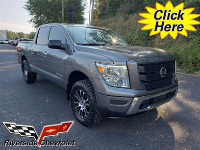 Used 2021 Nissan Titan SV w/ SV Convenience Package
