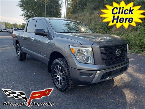 Used 2021 Nissan Titan SV w/ SV Convenience Package image 1