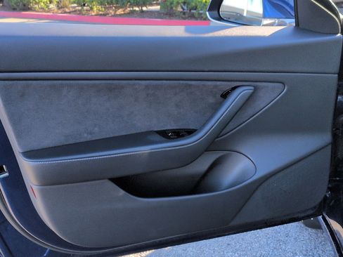 Used 2020 Tesla Model 3 Long Range image 14