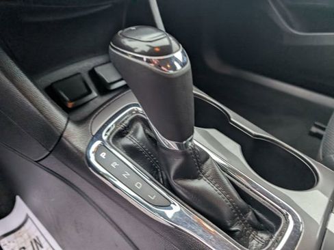 Used 2017 Chevrolet Cruze LT image 22