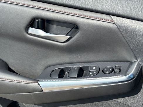 New 2025 Nissan Sentra SR w/ SR Premium Package image 22