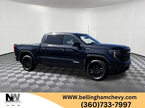 Used 2022 GMC Sierra 1500 Elevation w/ X31 Off-Road Package AWD/4WD image 1