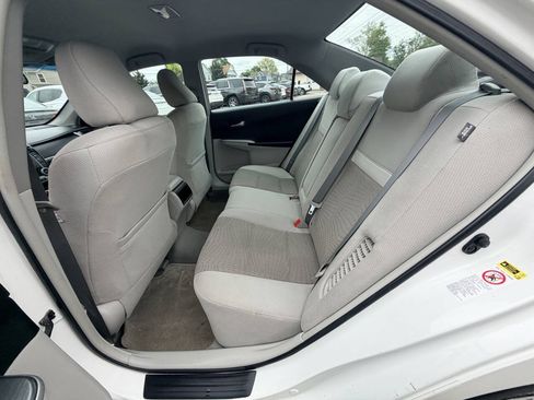 Used 2012 Toyota Camry LE FWD image 22