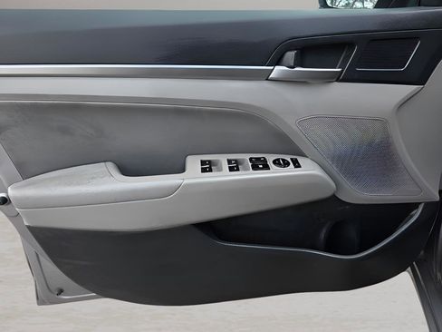 Used 2020 Hyundai Elantra Value Edition image 15