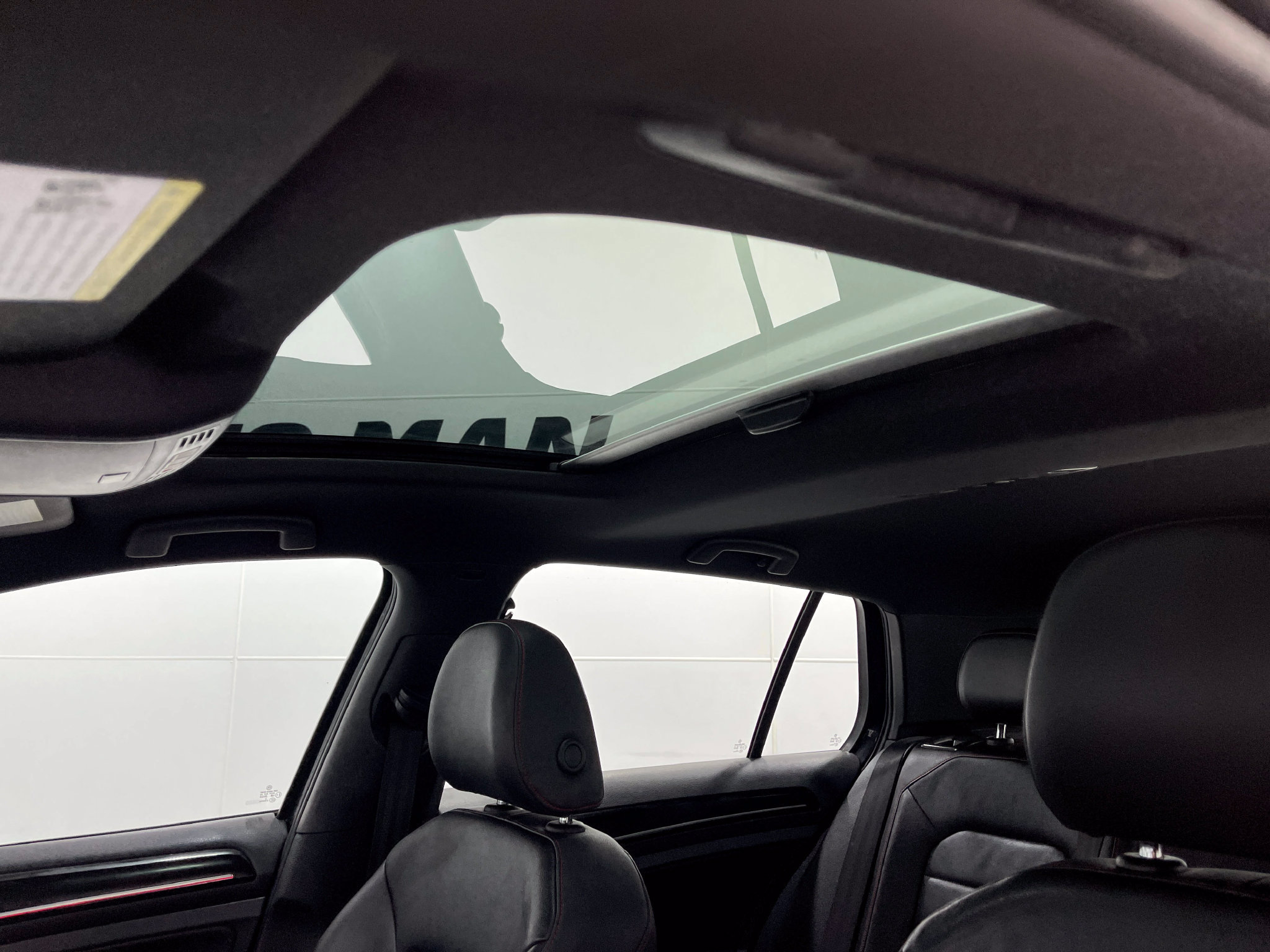 Used 2015 Volkswagen GTI SE w/ Lighting Package (SEL) FWD image 11