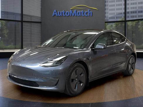 Used 2023 Tesla Model 3 Standard Range RWD image 3