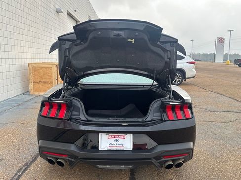 Used 2025 Ford Mustang GT Premium image 29