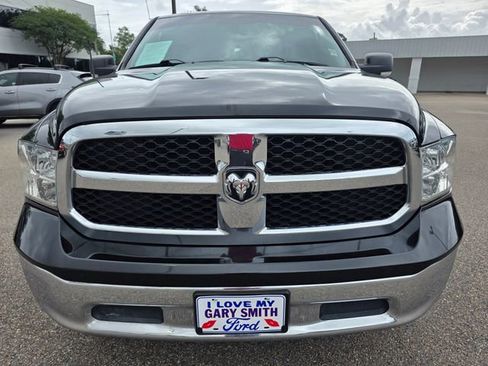 Used 2019 RAM 1500 Classic SLT w/ Luxury Group AWD/4WD image 3