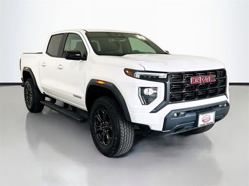 Used 2025 GMC Canyon Elevation w/ Convenience Package image 3