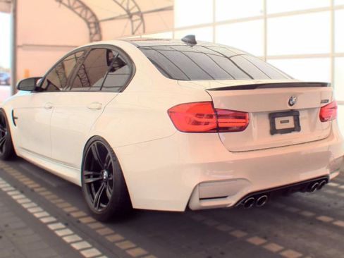 Used 2018 BMW M3 RWD image 12