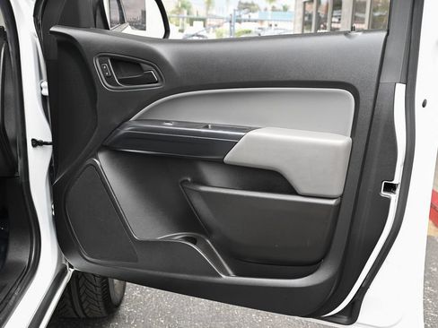 Used 2021 Chevrolet Colorado W/T w/ Custom Special Edition RWD image 32