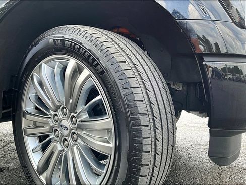 Used 2024 Ford F150 Platinum w/ Equipment Group 703A Plus AWD/4WD image 7