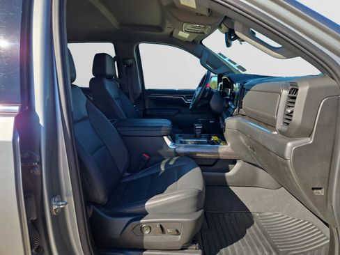 Used 2023 Chevrolet Silverado 1500 LTZ image 15