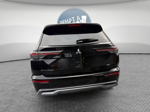 New 2026 Mitsubishi Outlander SEL image 5