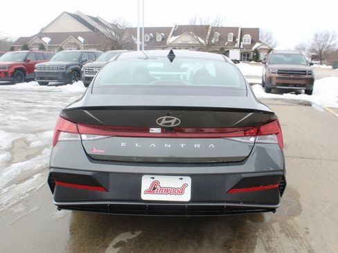 New 2026 Hyundai Elantra SEL Sport image 4