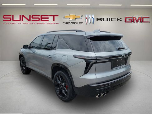Certified 2024 Chevrolet Traverse RS w/ LPO, Floor Liner Package FWD image 6