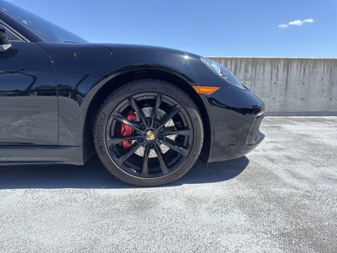 Used 2017 Porsche 718 Boxster RWD image 6