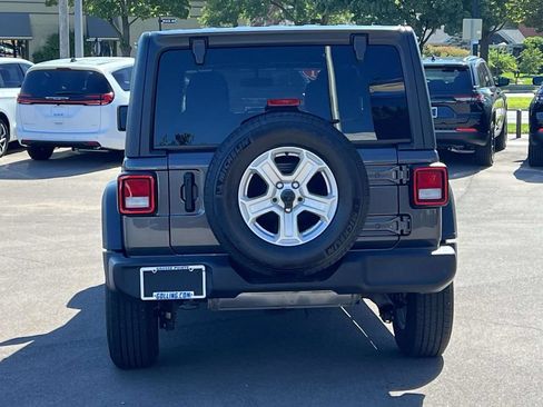 Used 2021 Jeep Wrangler Unlimited Sport AWD/4WD image 5