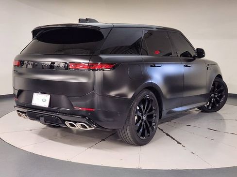 Used 2025 Land Rover Range Rover Sport Dynamic SE AWD/4WD image 2