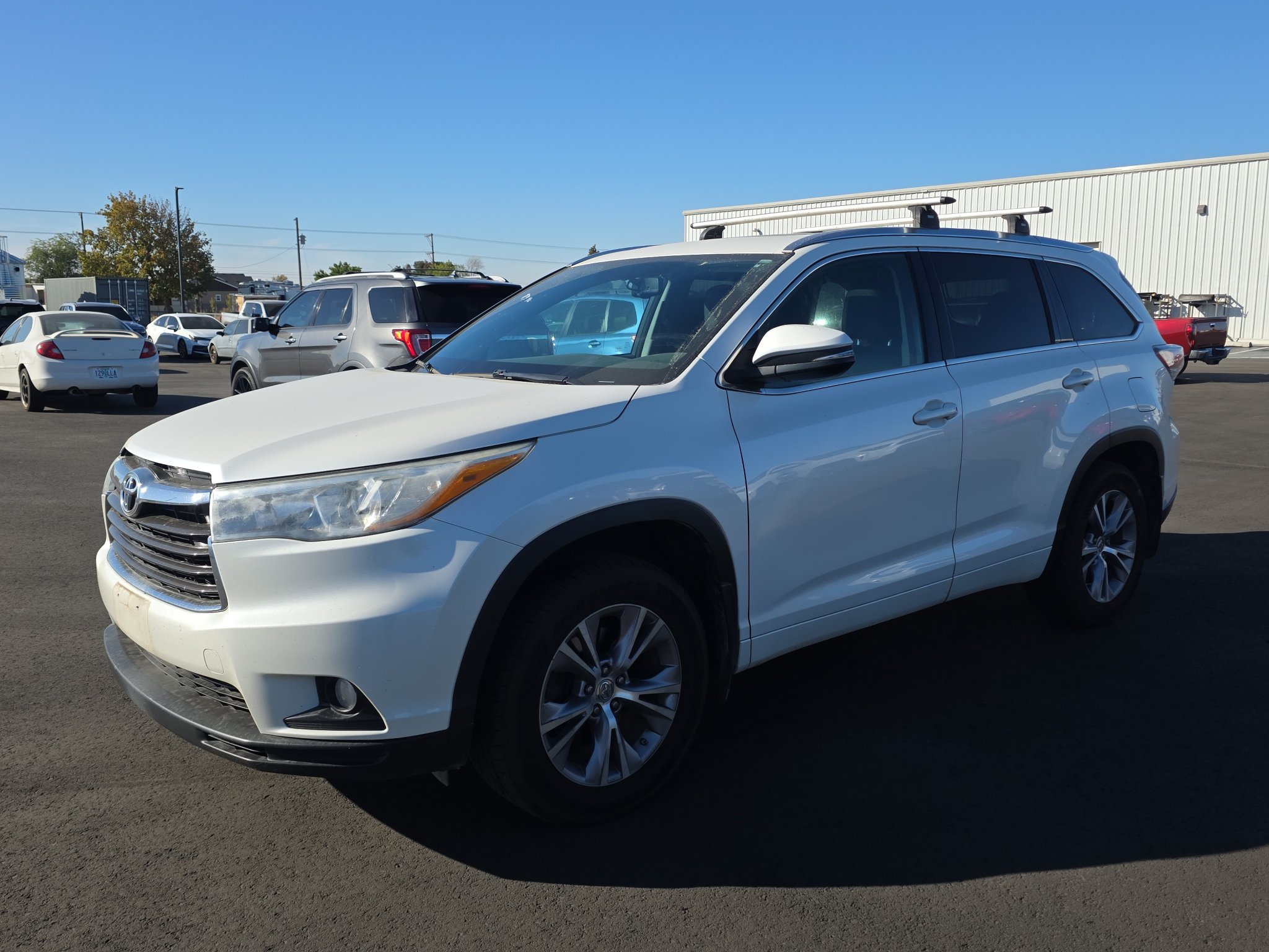 Used 2015 Toyota Highlander XLE AWD/4WD image 3