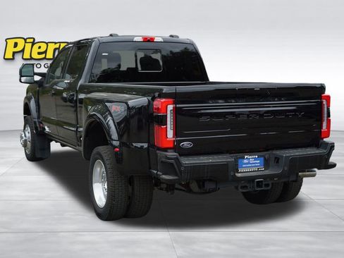 Certified 2025 Ford F450 Platinum w/ FX4 Off-Road Package AWD/4WD image 9